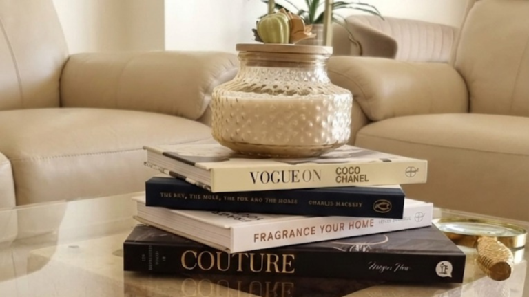 The Psychology of the Arrival: Why Luxury Staging is an Investment, Not an Expense